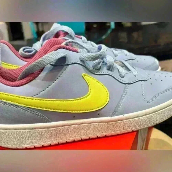 NWOT Nike Court Borough Low 2GS; Y2K, Sportscore sneakers UNISEX Size:M-7, W-9 - Picture 3 of 6
